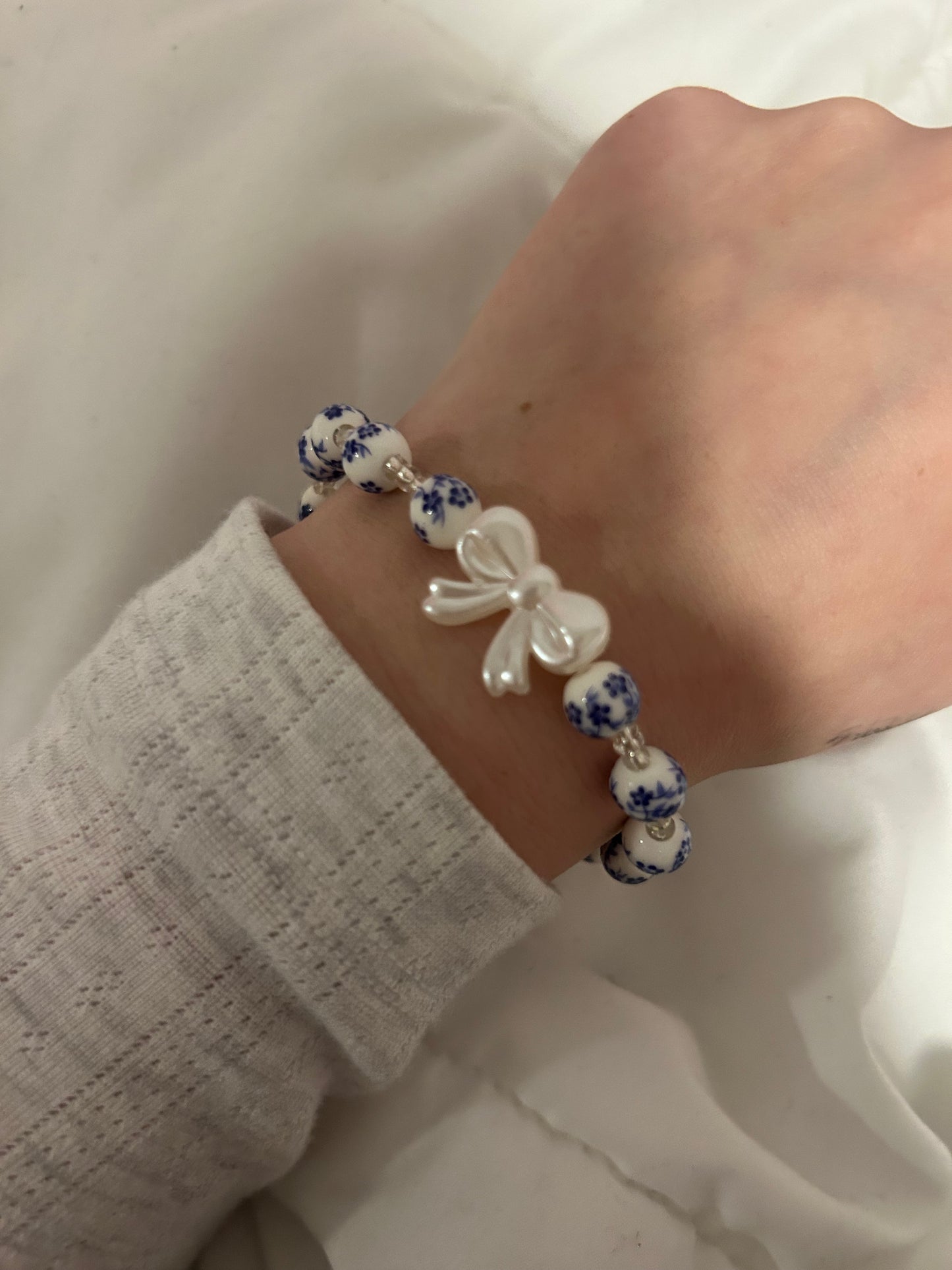Bow bracelet
