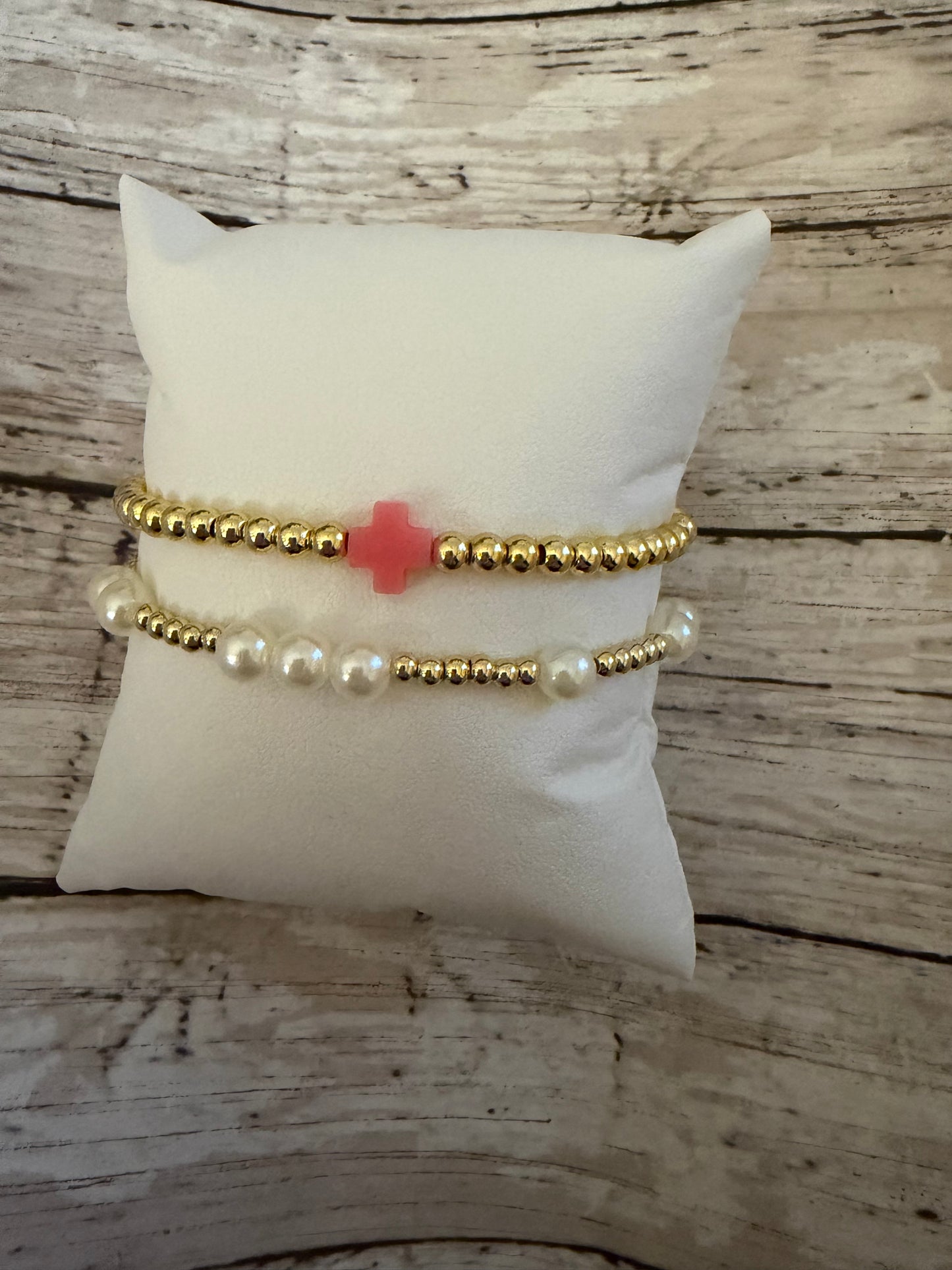 Pearl and light pink Easter cross set in gold
