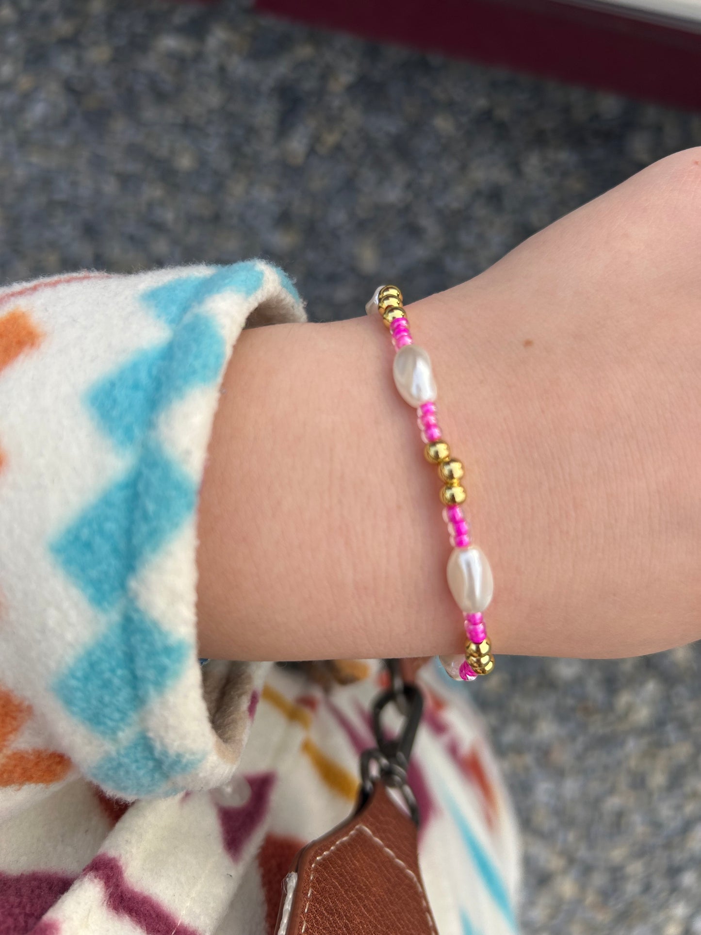 Pink and gold ocean pearl bracelet