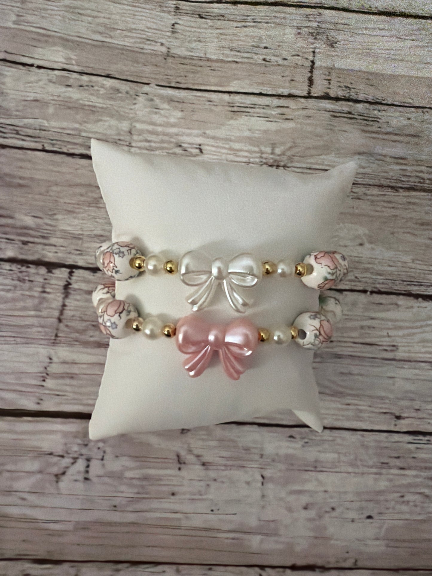 Pink and white bow floral non tarnish set in gold