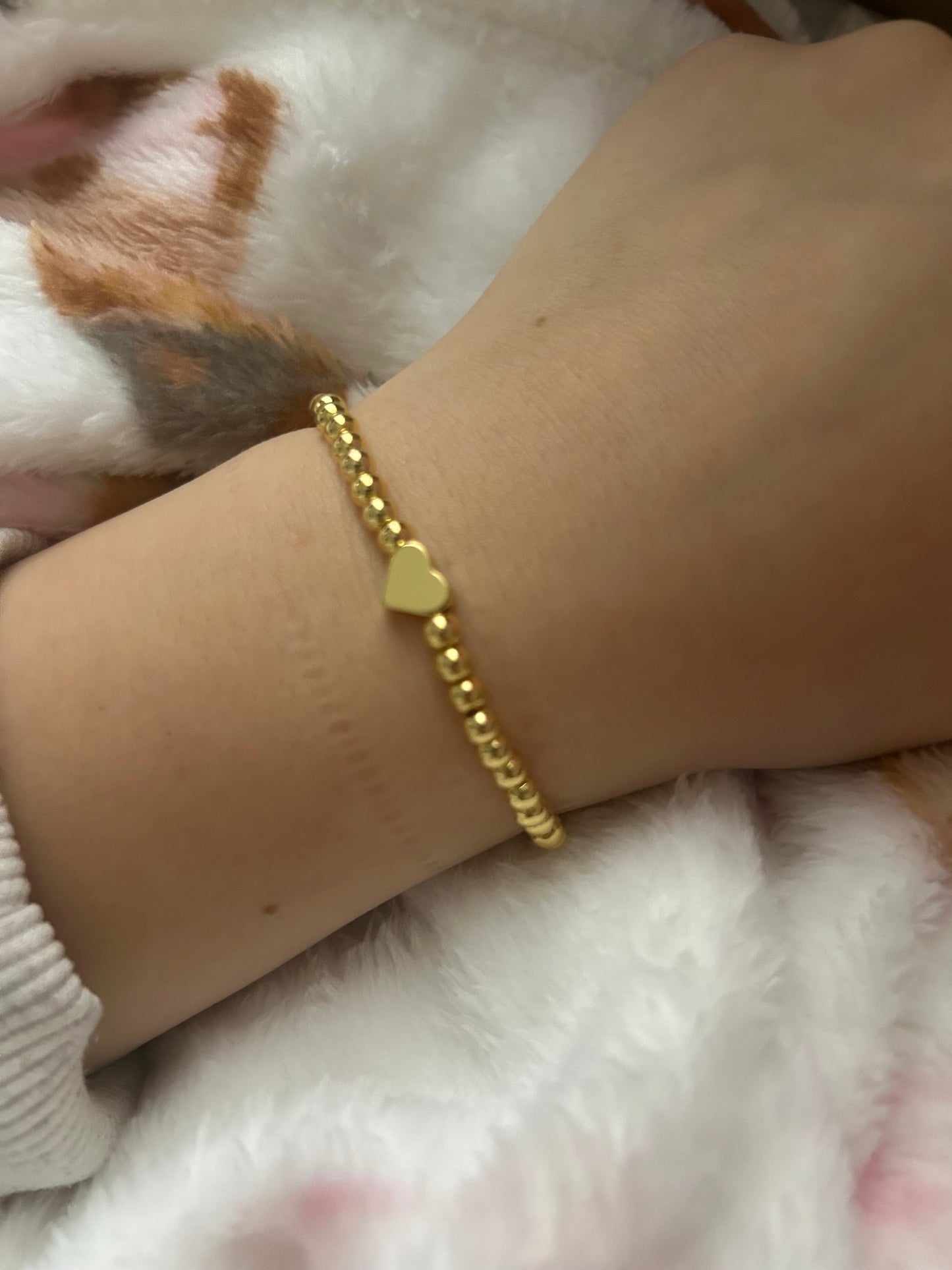 Golden hearts non tarnish bracelet