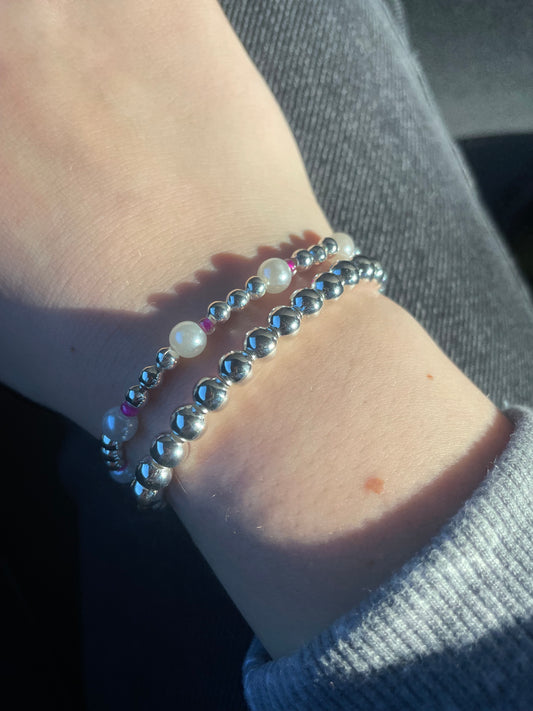 Non tarnish silver set