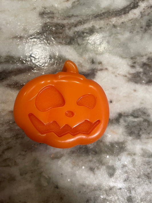 Spooky pumpkin spice wax melt