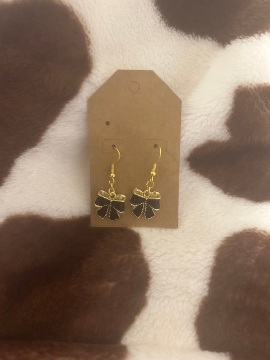 Bow dangle earrings