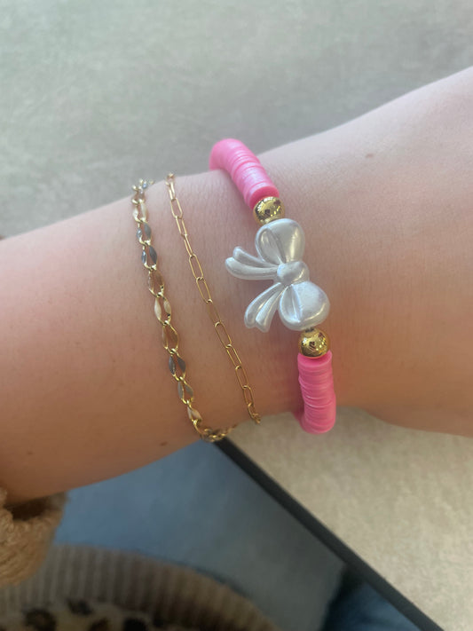 Pinkie bow bracelet non tarnish gold