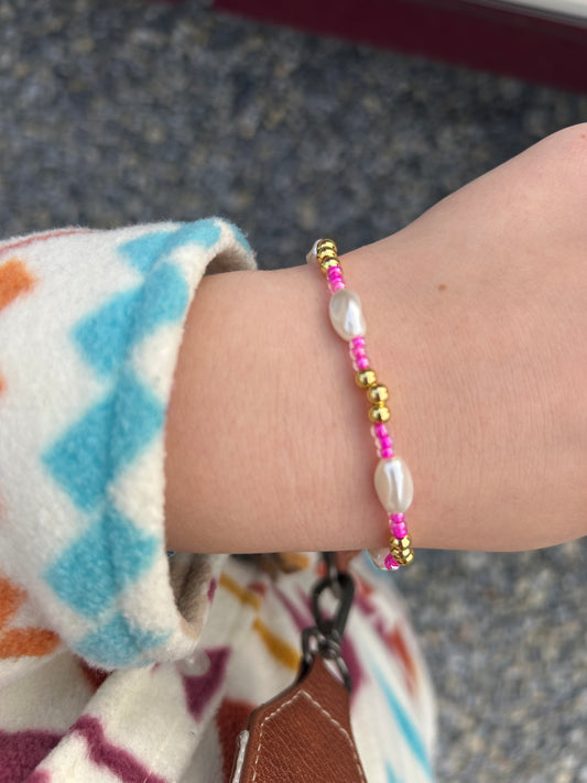 Pink and gold ocean pearl bracelet