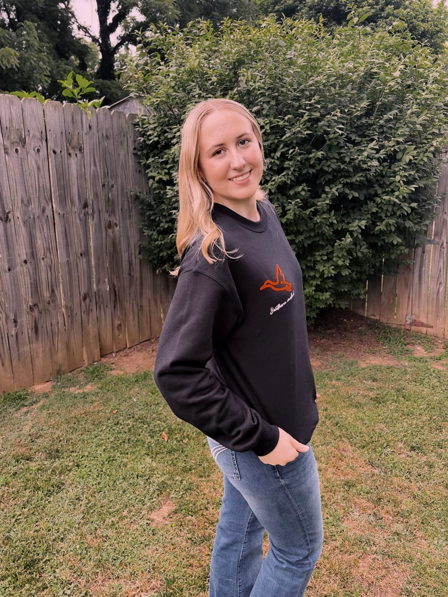 Southern mallard duck crewneck (women’s) colors below