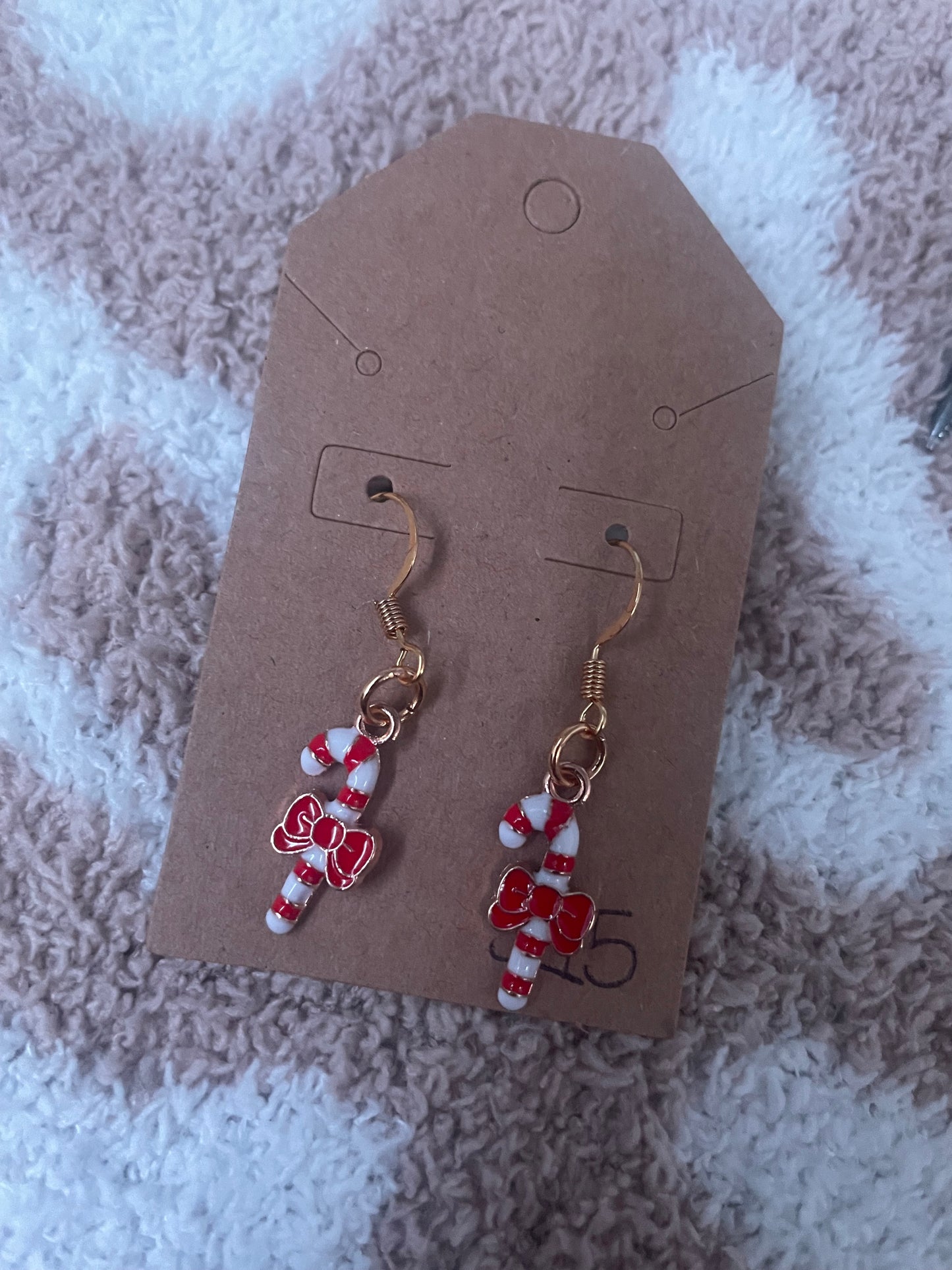 Candy cane bow earrings