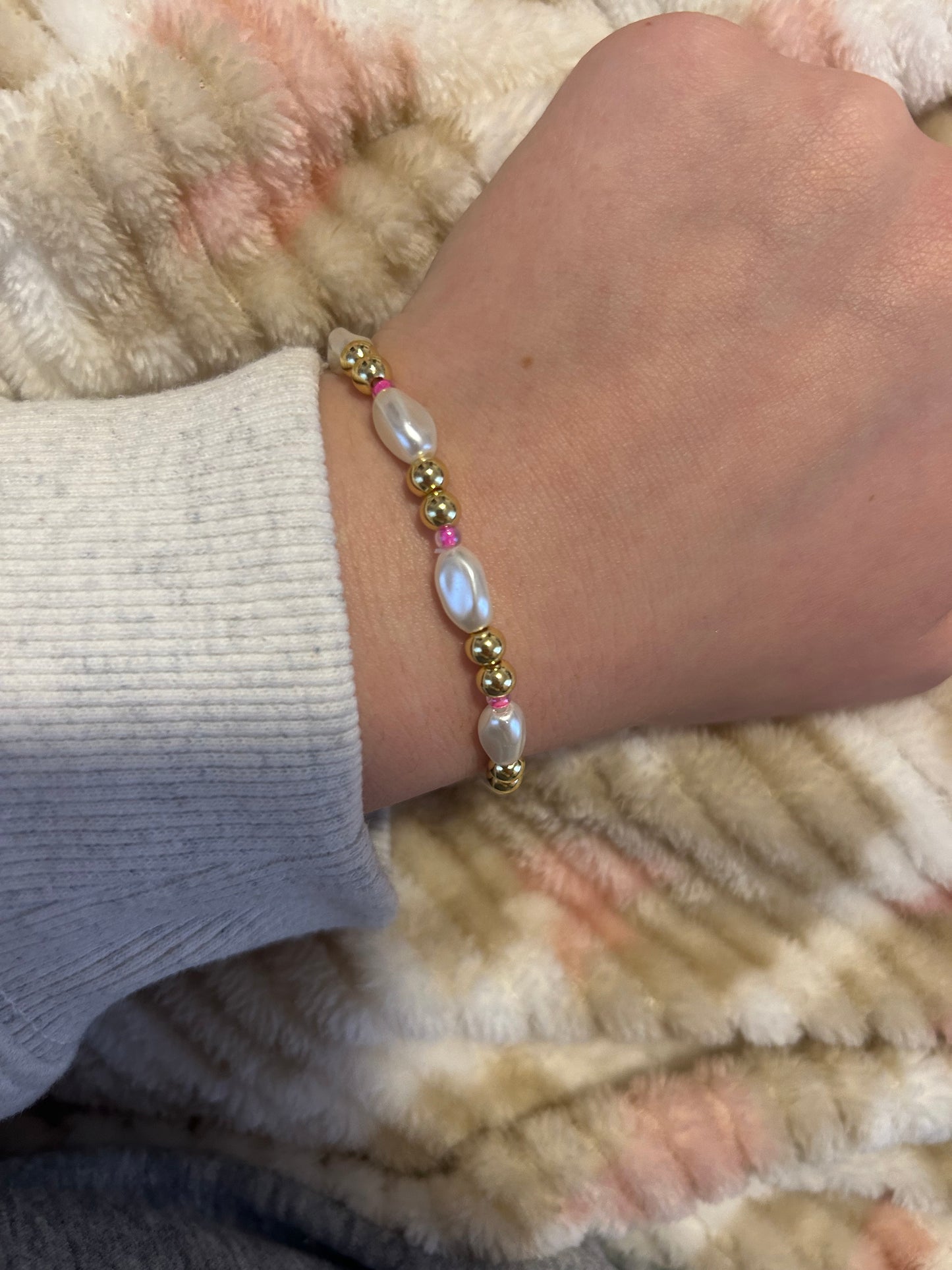 Pearly pink non tarnish bracelet
