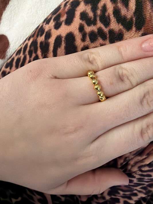Non tarnish beaded ring in gold