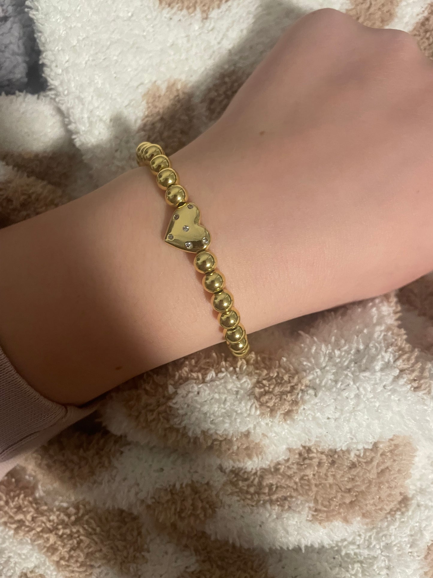 Beaded non tarnish heart bracelet