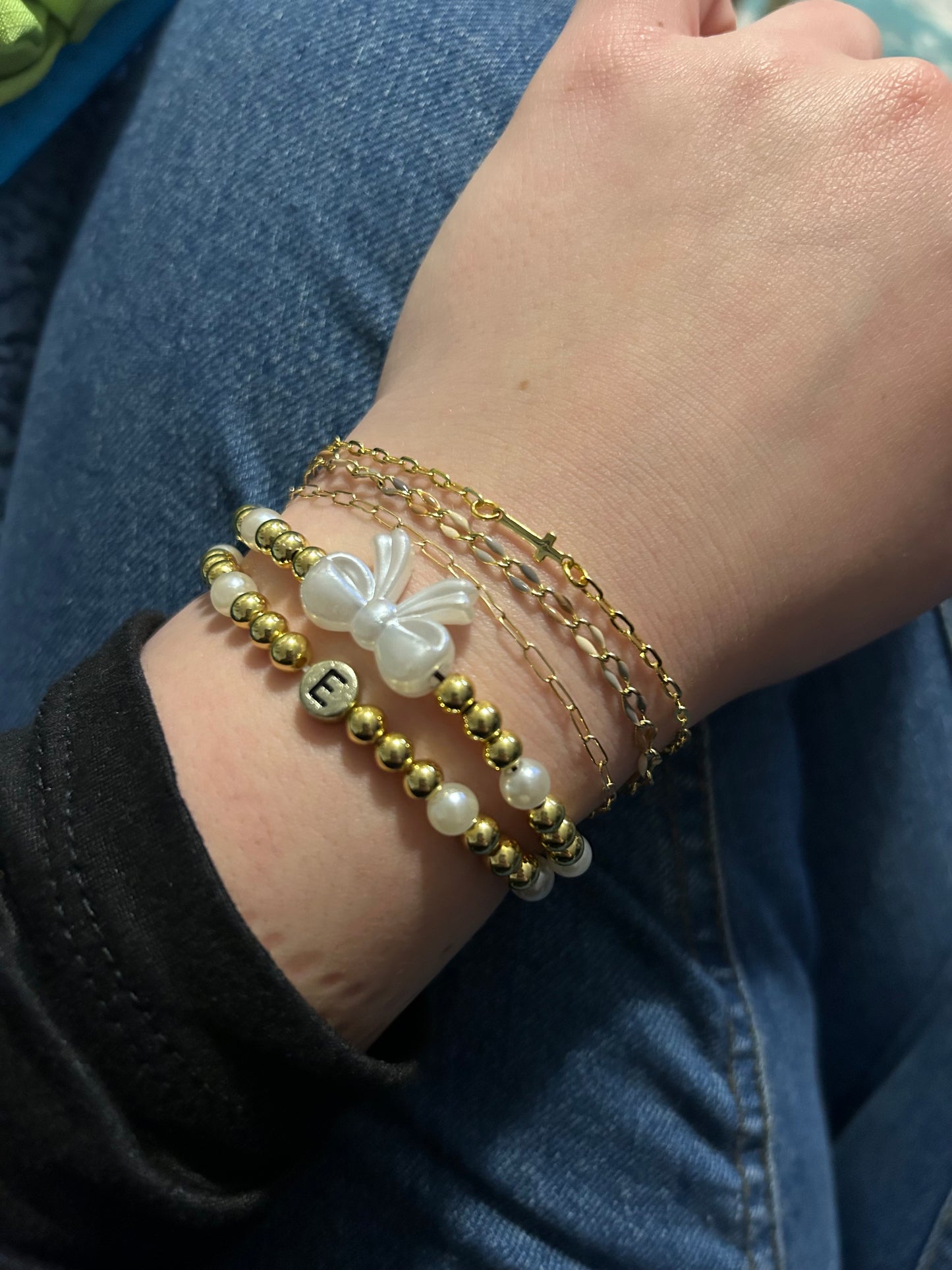 Cross non tarnish bracelet