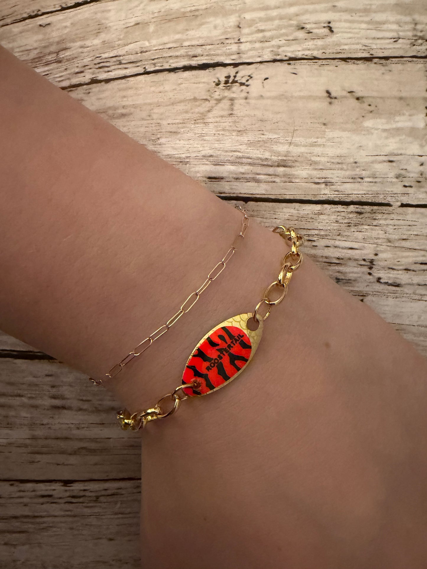 Rooster tails non tarnish bracelet in gold