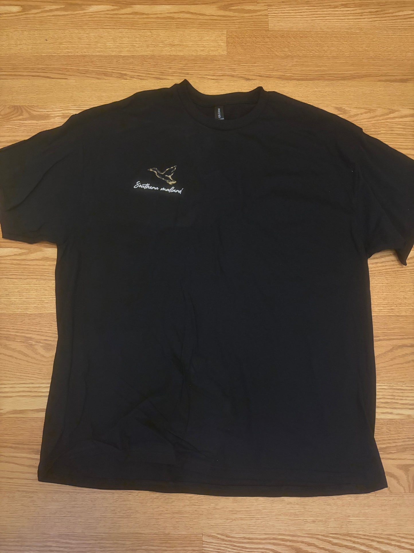 Southern mallard classic leopard women’s tee